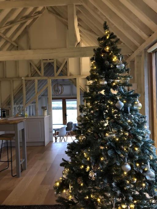 The Cowshed, Tunbridge Wells Villa Bagian luar foto